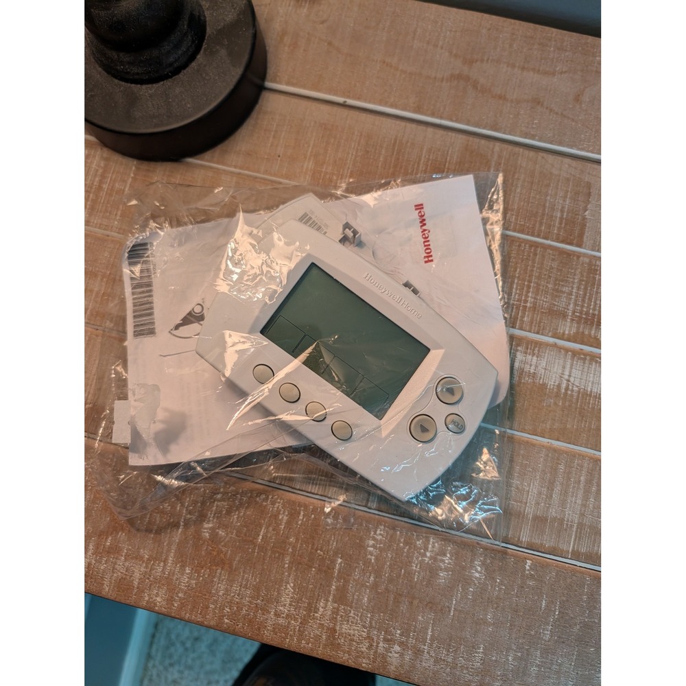 Honeywell Home RTH6500WF Wi-Fi Programmable Thermostat White Digital Backlit